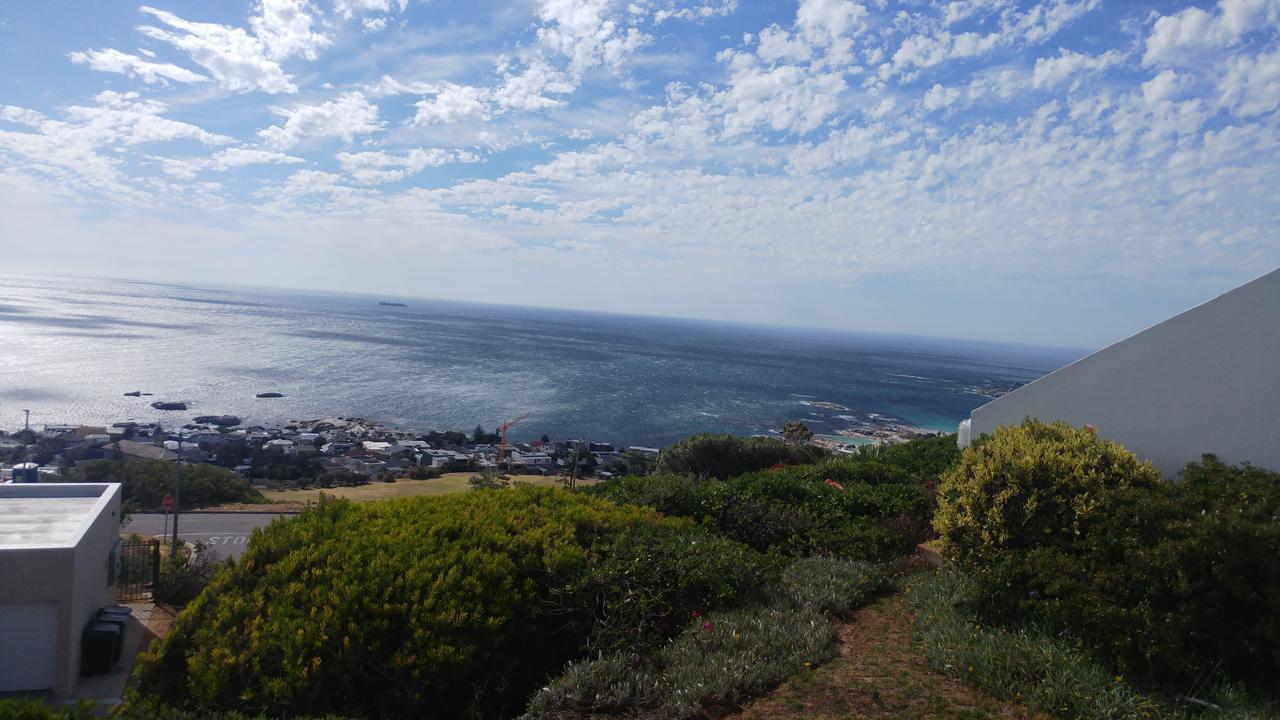 Camps Bay Views Roodeberg *