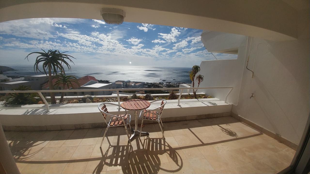 Camps Bay Views Roodeberg Apartment *